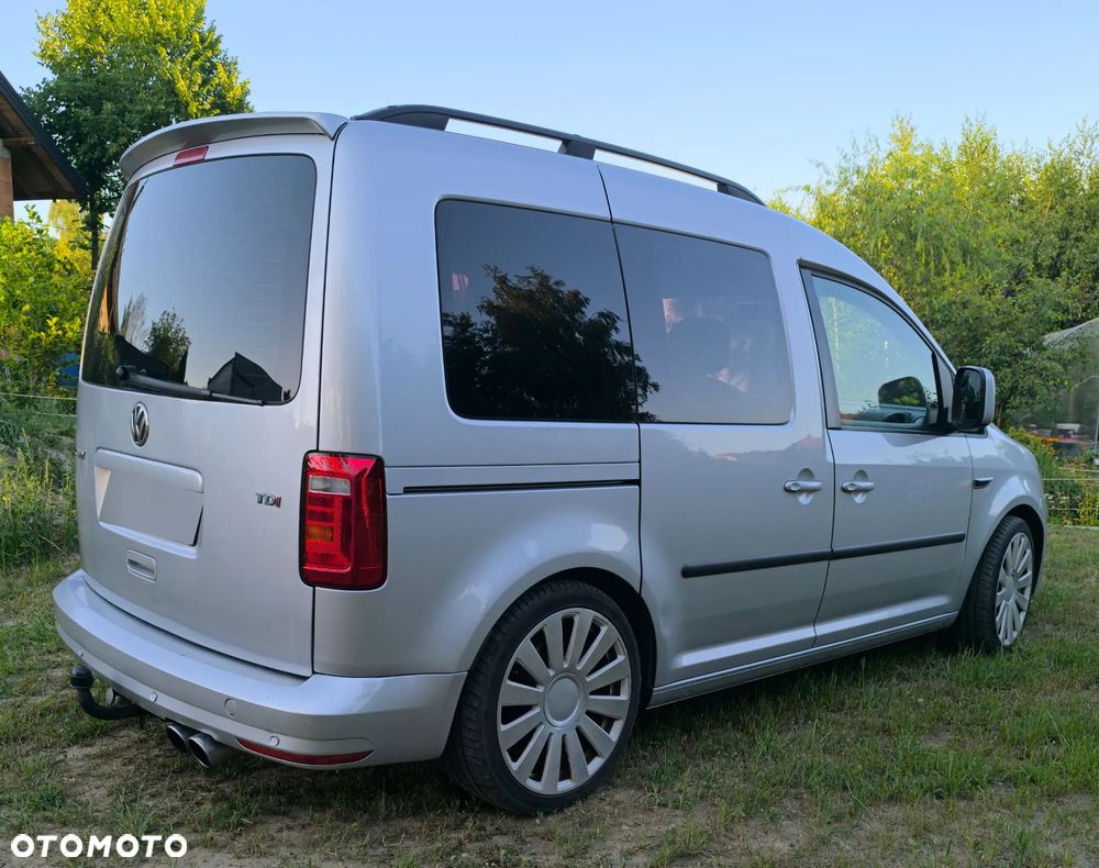 Volkswagen Caddy Comfortline - 12