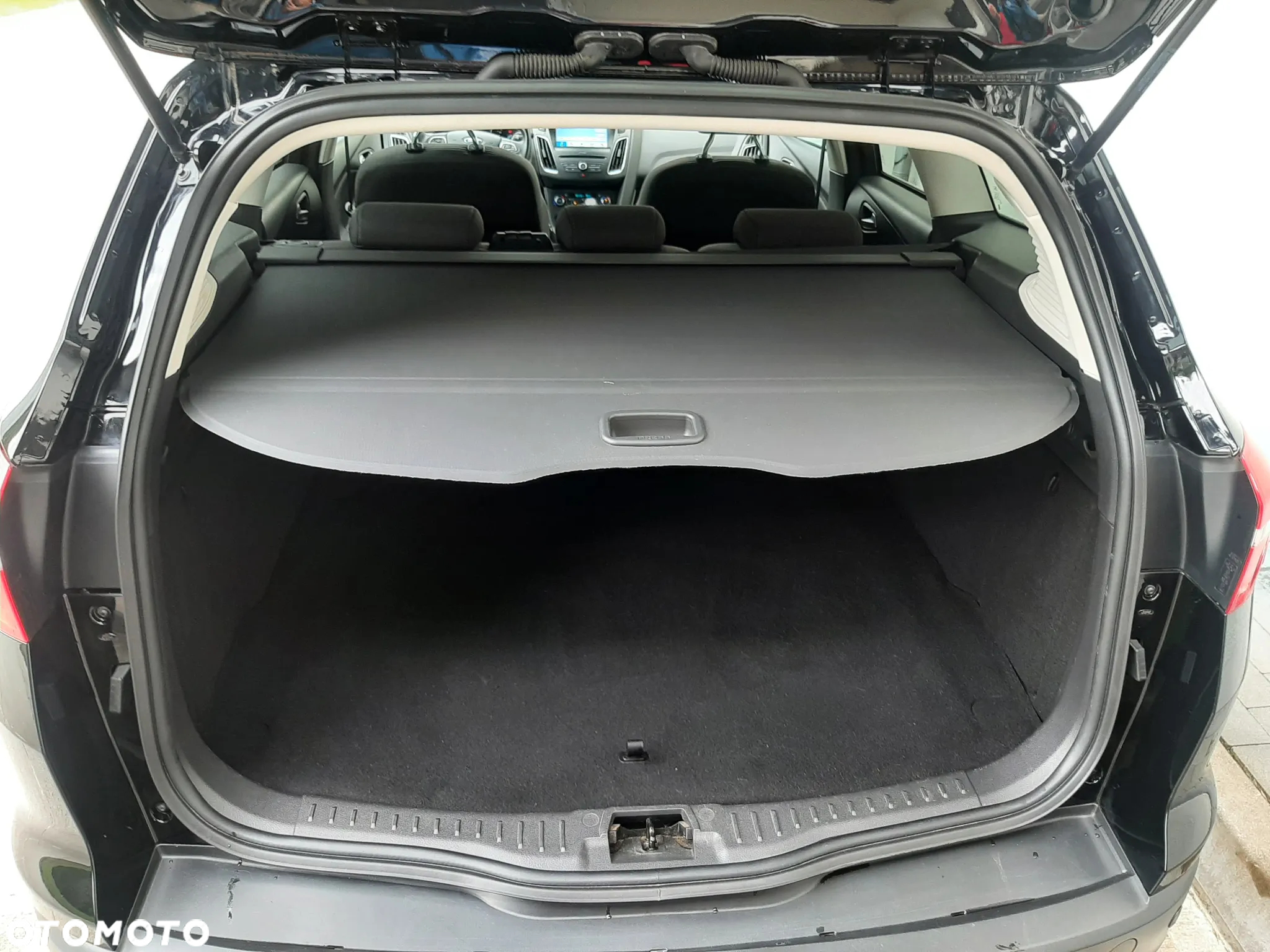 Ford Focus Turnier 1.5 EcoBoost Start-Stopp-System TITANIUM - 16