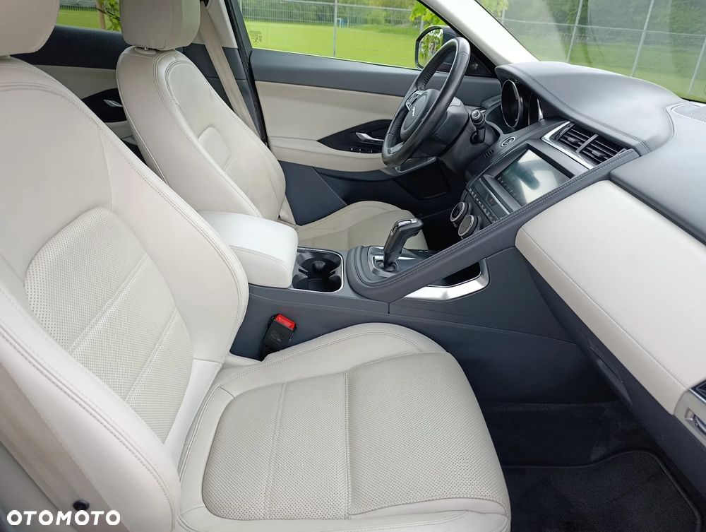 Jaguar E-Pace 2.0 i4P AWD R-Dynamic HSE - 18