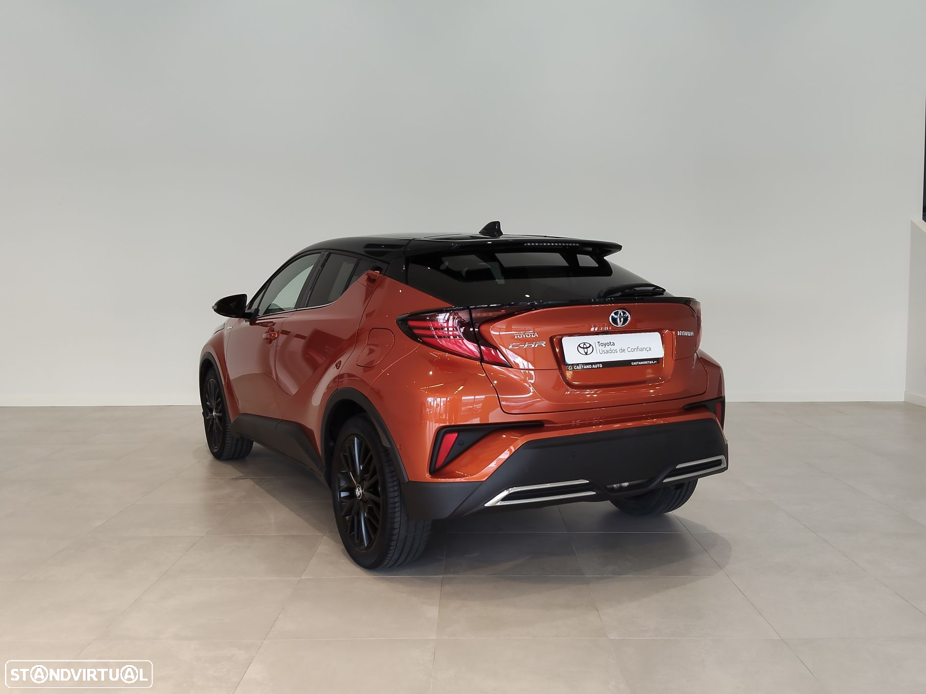Toyota C-HR 2.0 Hybrid Premier Edition - 2