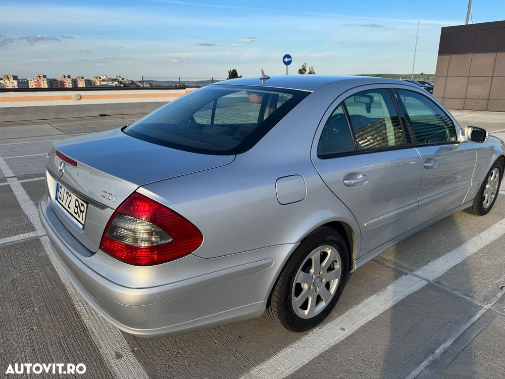 Mercedes-Benz E 200 CDI - 2