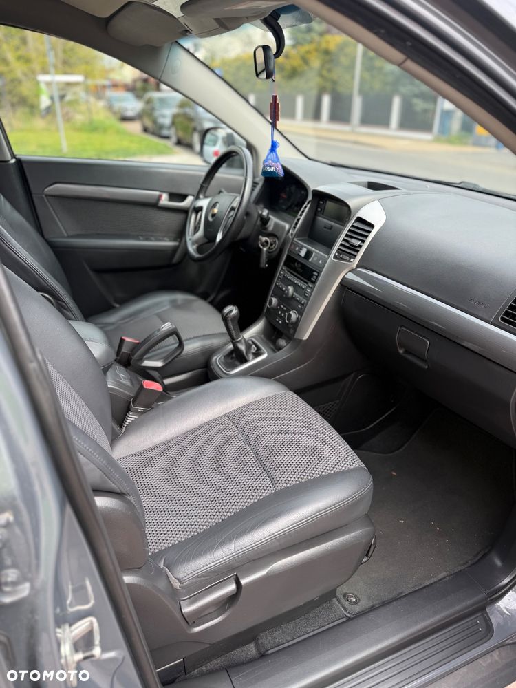 Chevrolet Captiva 2.0 2WD 7 Sitzer LS Family Edition - 22