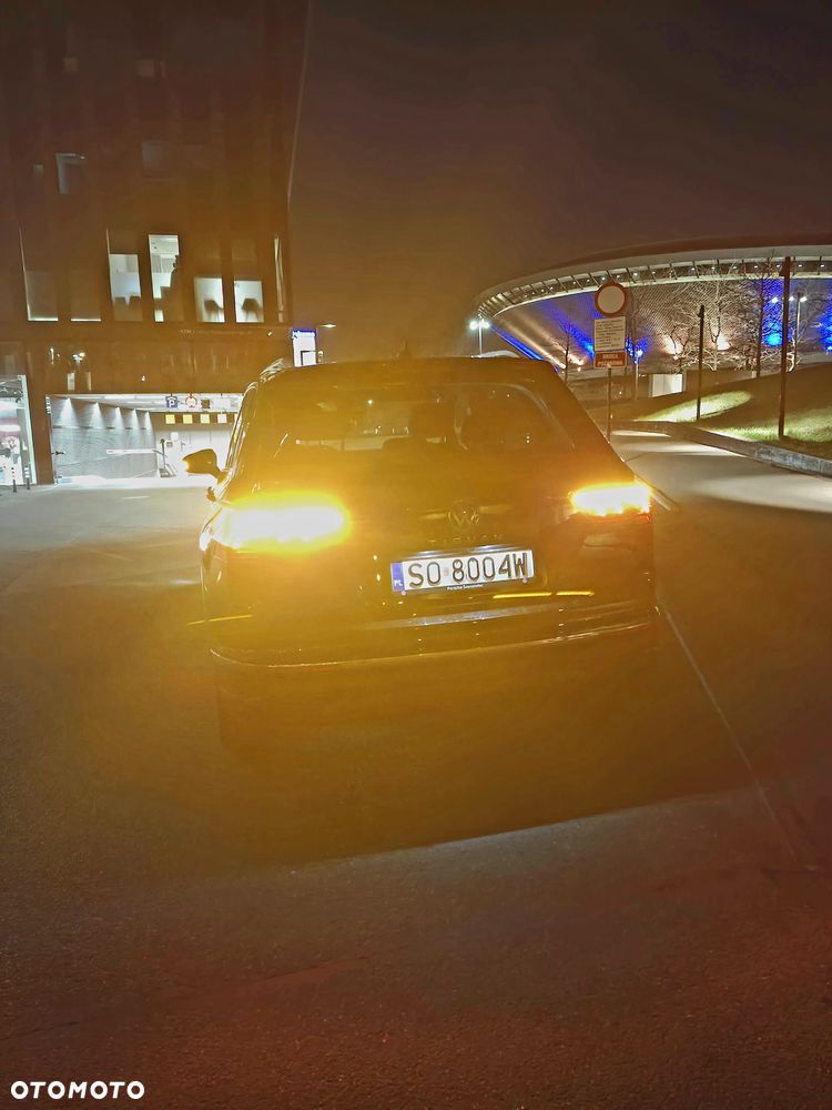 Volkswagen Tiguan - 19