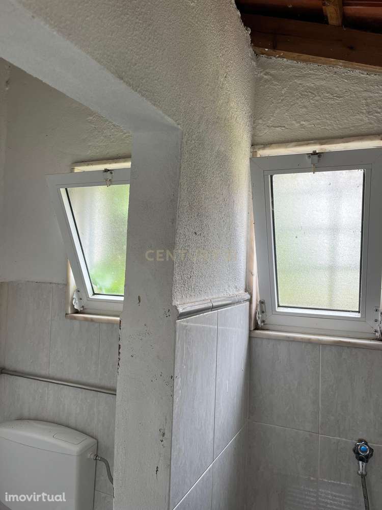 Prédio à Venda na Malveira – Propriedade Total junto à Estação de Com - Grande imagem: 5/12