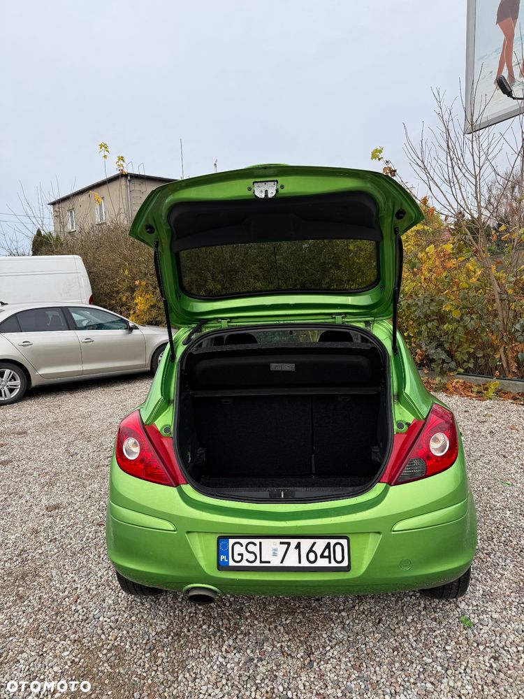 Opel Corsa 1.2 16V 111 - 12