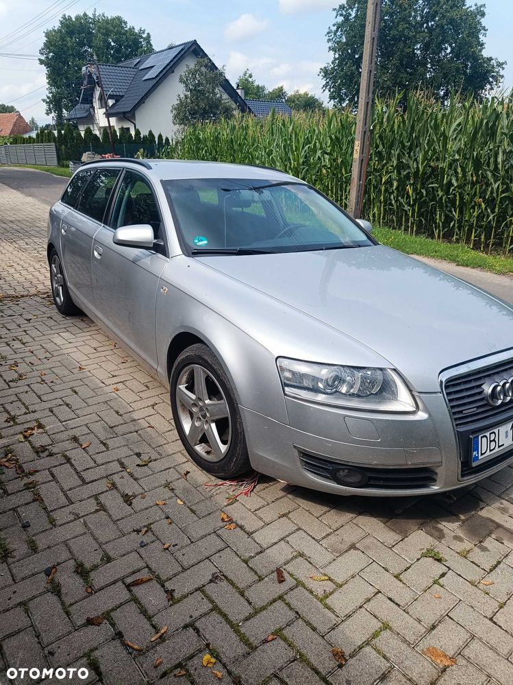 Audi A6 Avant - 1
