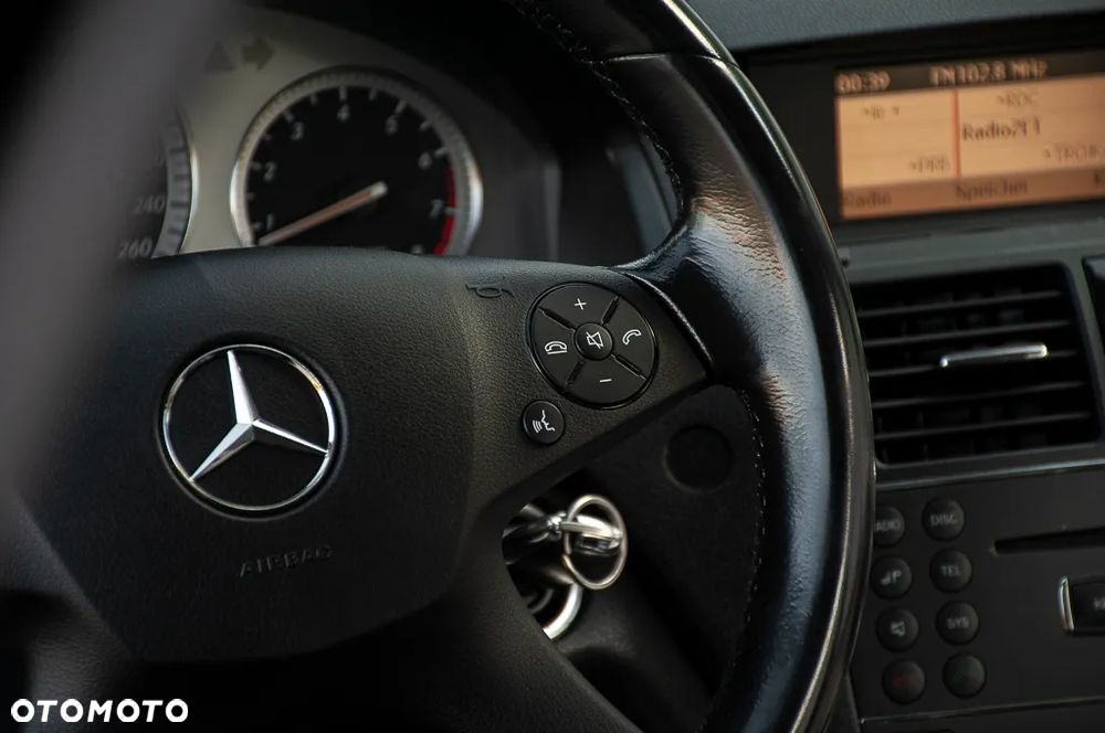 Mercedes-Benz Klasa C 180 Kompressor Avantgarde - 35