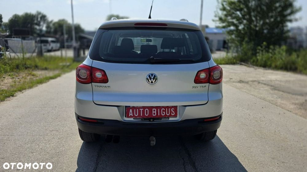 Volkswagen Tiguan - 8