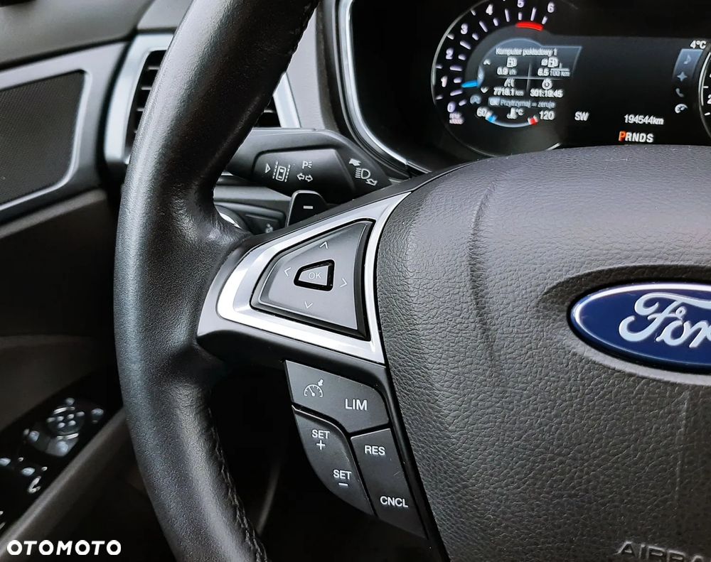 Ford Mondeo 2.0 TDCi Titanium PowerShift - 23