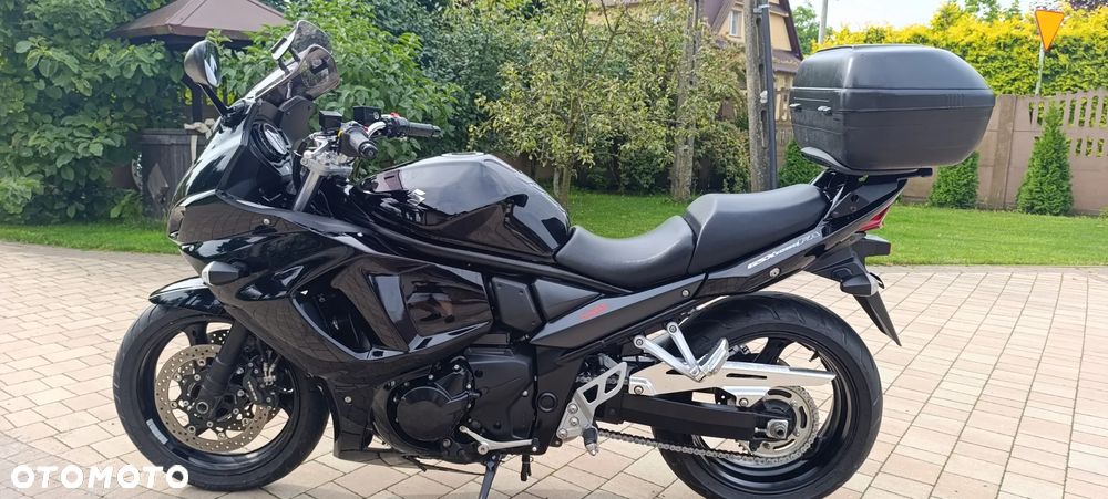 Suzuki GSX - 39