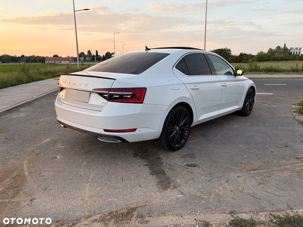 Skoda Superb 1.4 TSI Plug-In Hybrid L&K DSG - 4
