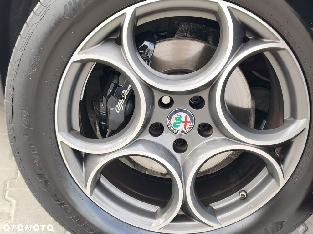 Alfa Romeo Stelvio 2.0 Turbo 16V AT8-Q4 Super - 3