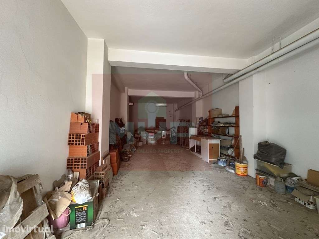 Arrecadação em cave, Olhão - Grande imagem: 4/7