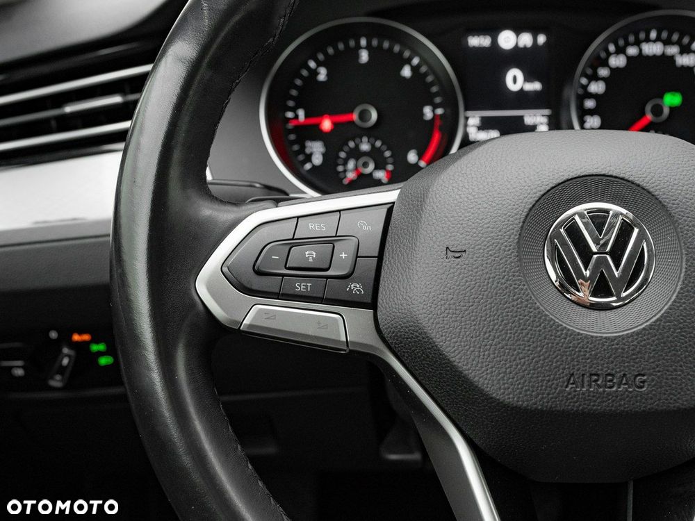 Volkswagen Passat 2.0 TDI EVO Business DSG - 16