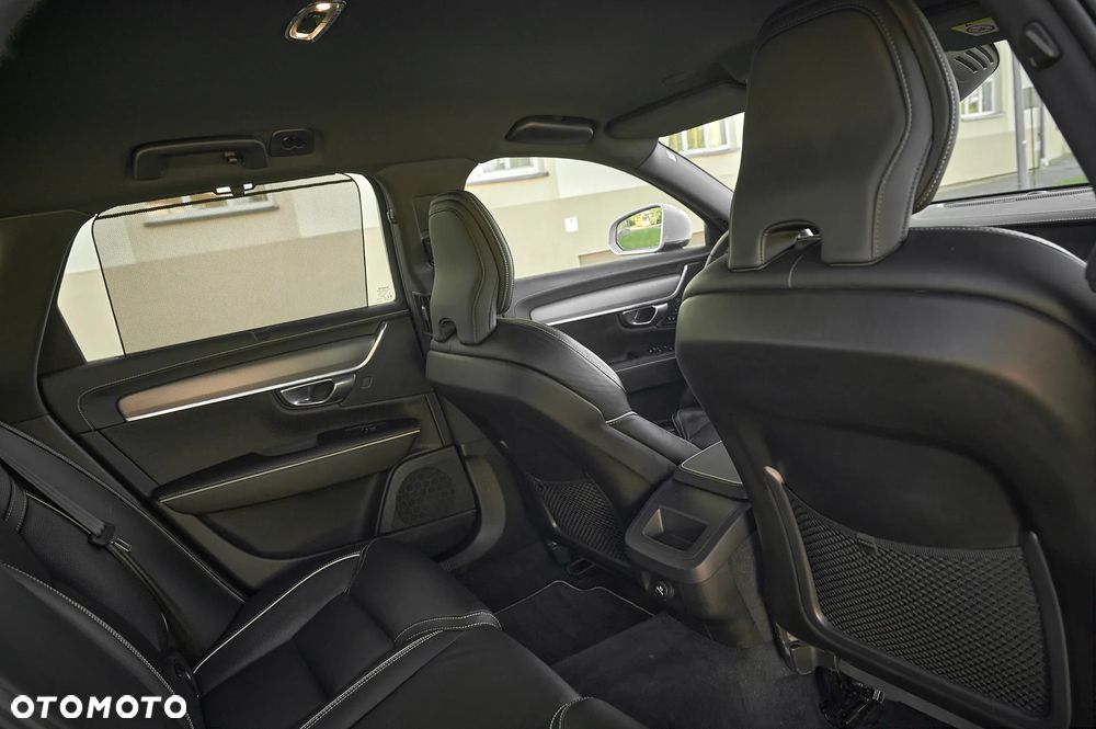 Volvo V90 T4 R-Design - 29
