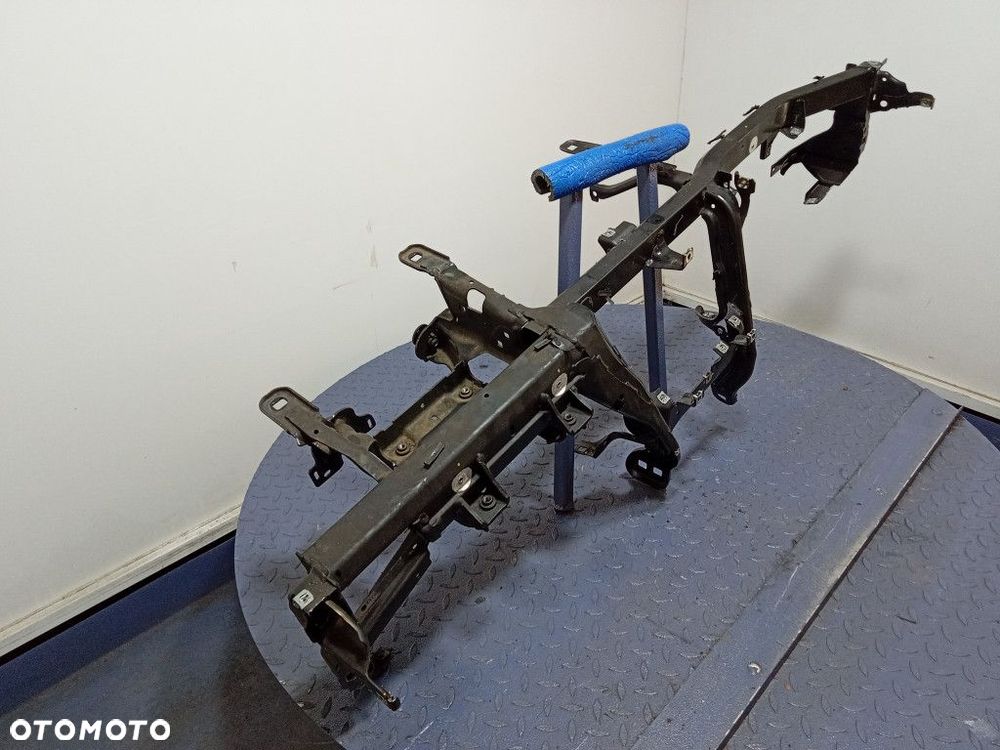 AUDI A7 C8 STELAŻ DESKI ROZDZIELCZEJ KONSOLI EU - 2