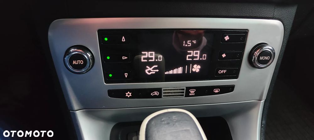 Lancia Delta 1.6 MultiJet 16v Oro - 23