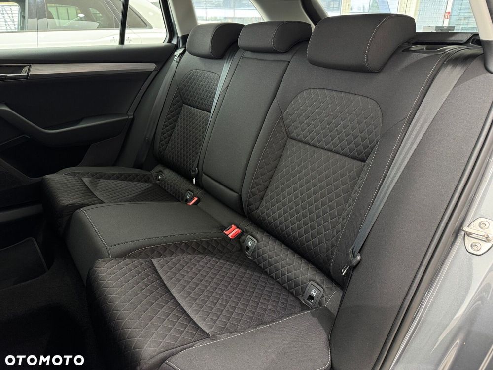 Skoda Superb 1.4 TSI Plug-In Hybrid Ambition DSG - 13