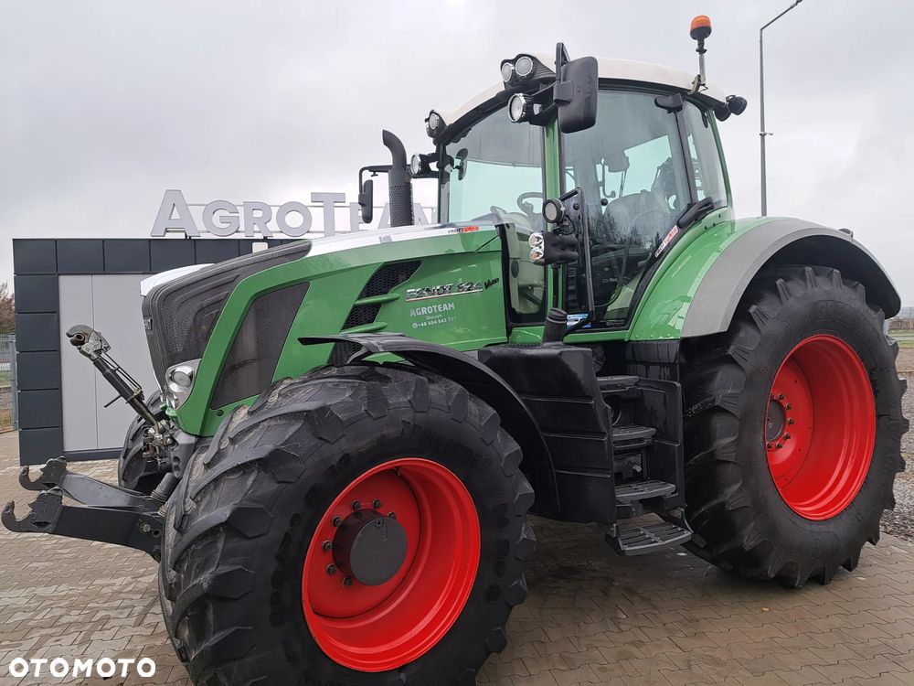 Fendt 824 VARIO Profi Plus