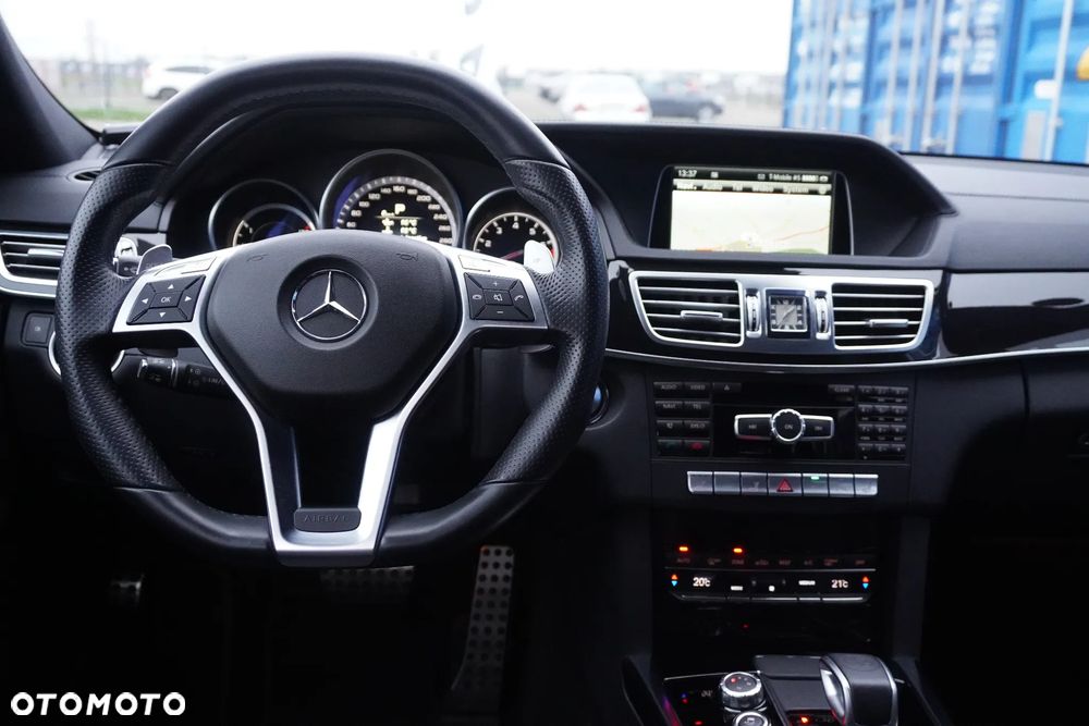 Mercedes-Benz Klasa E 63 AMG 4Matic AMG Speedshift MCT - 37
