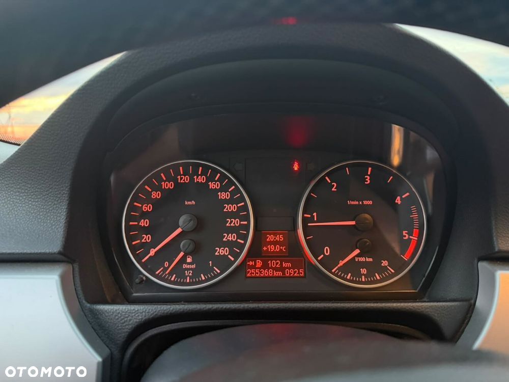 BMW Seria 3 320d - 13
