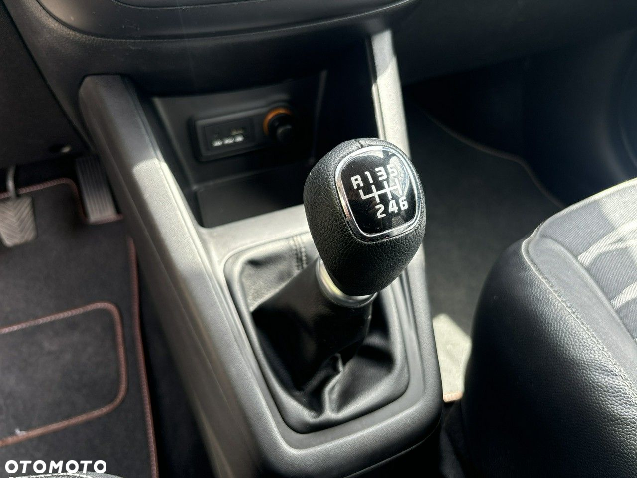 Kia Venga - 19