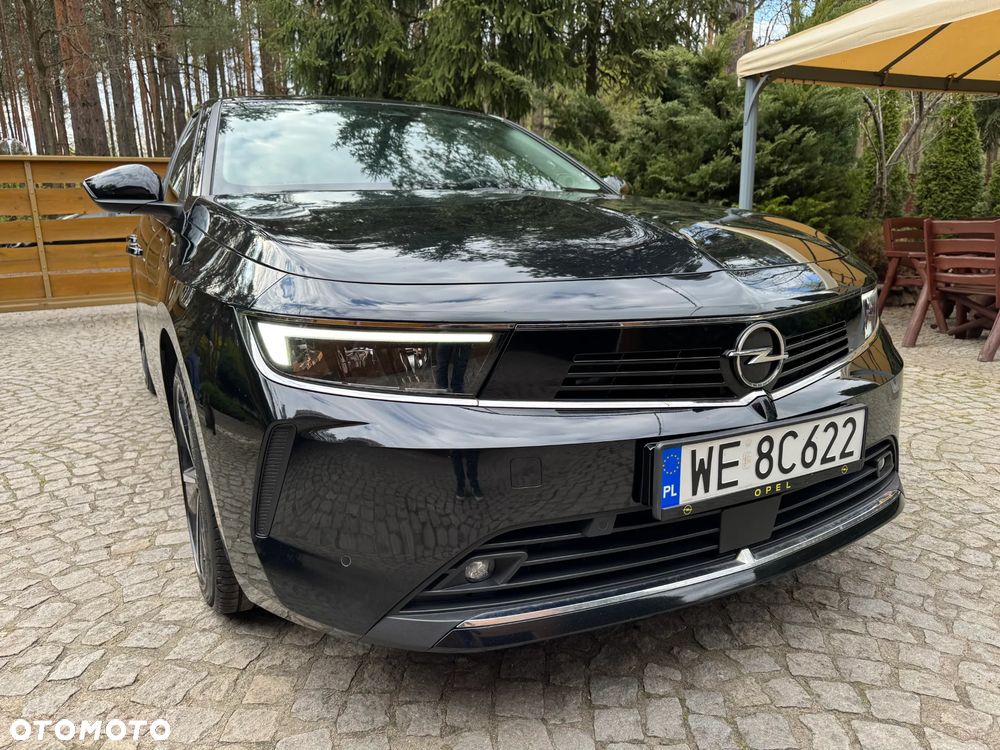 Opel Astra 1.2 T Elegance S&S - 10