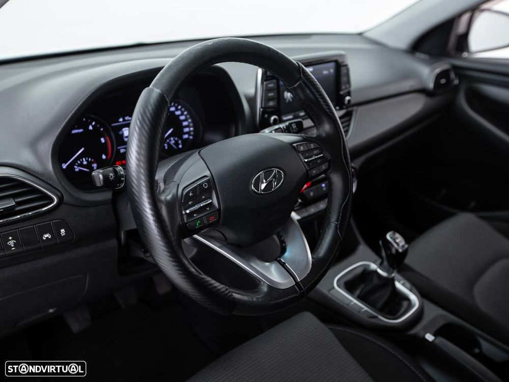 Hyundai i30 SW - 15