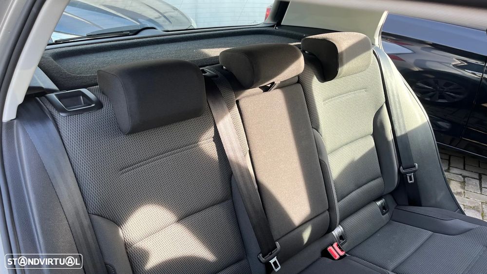 VW Golf 1.6 TDi Edition - 25