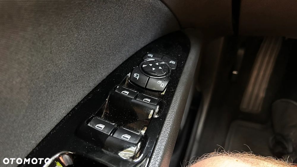 Ford Mondeo 2.0 TDCi Titanium PowerShift - 14