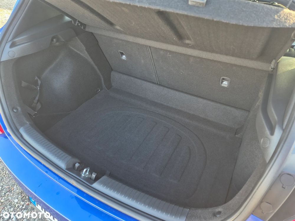 Hyundai i30 1.4 Passion - 38