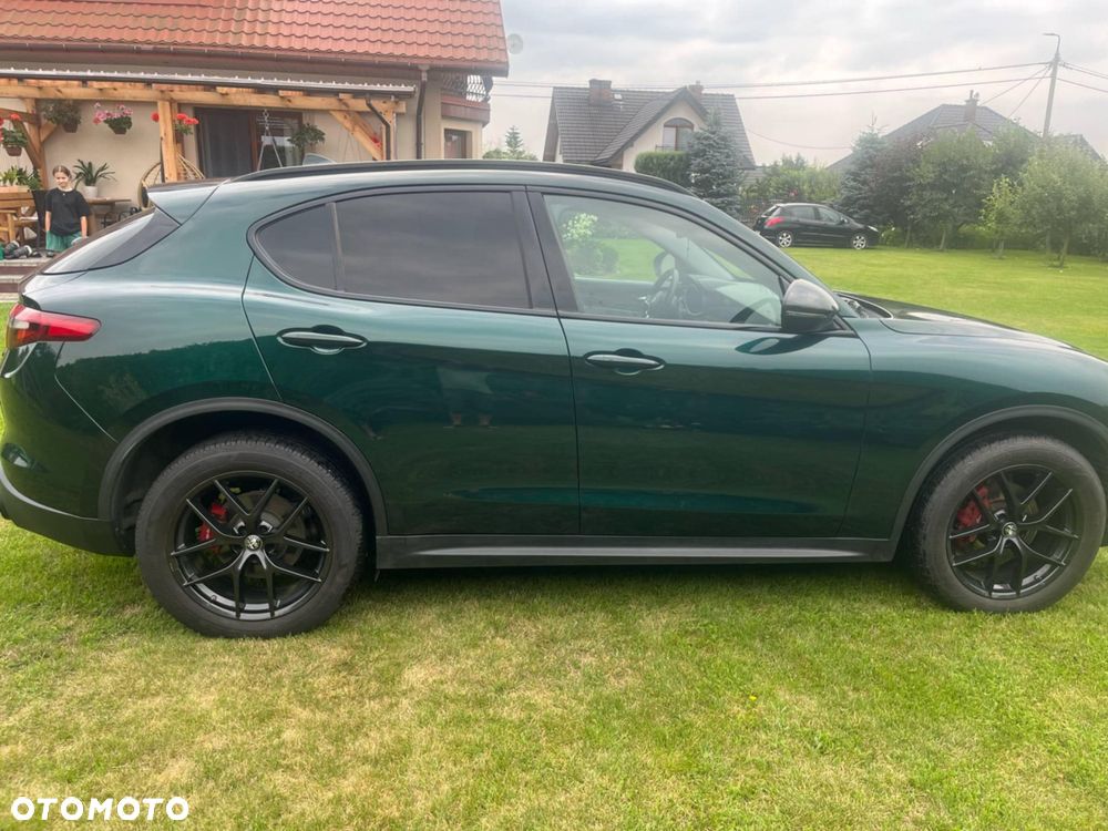 Alfa Romeo Stelvio - 4