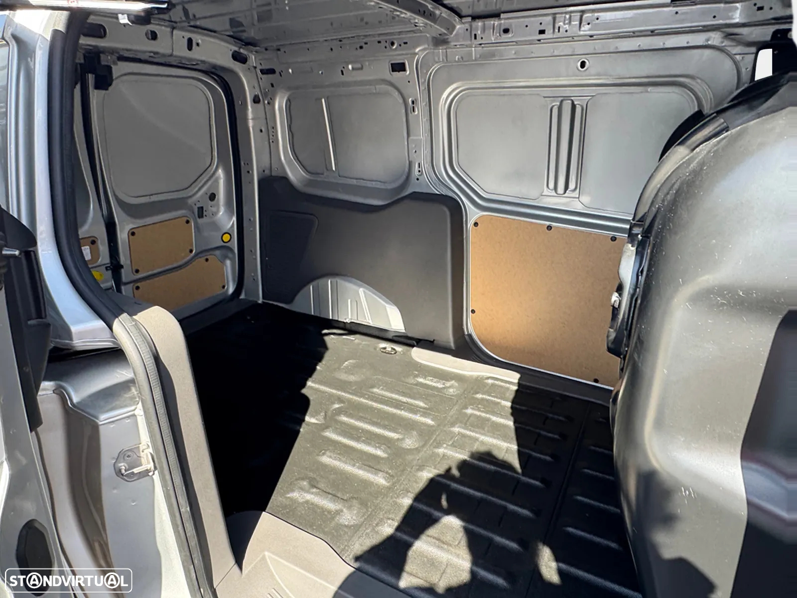 Ford Transit Connect Van 1.5 Trend L2 - 11