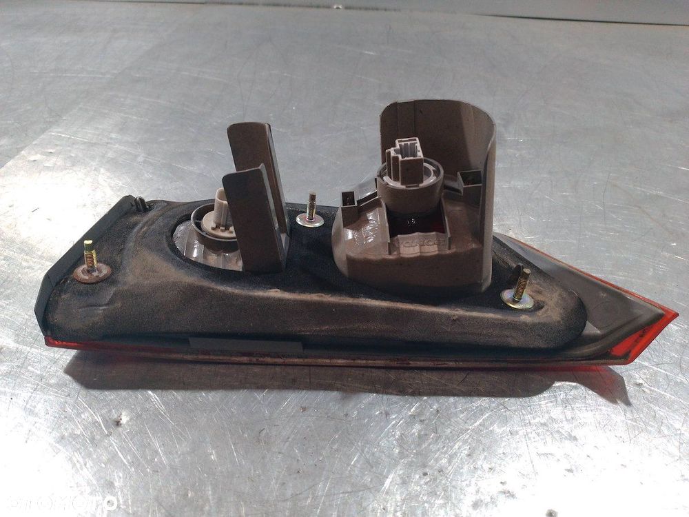 LAMPA TYLNA LEWA W KLAPE HONDA ACCORD VII P3214L - 3