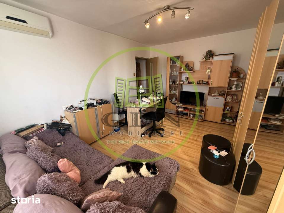 Apartament de 3 camere, semidecomandat, 55mp, Craiovita Noua, zona Lid — fotografia 1