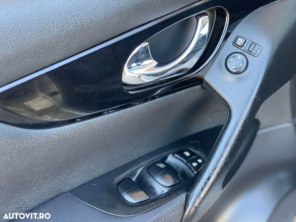 Nissan Qashqai 1.5 DCI TEKNA - 23