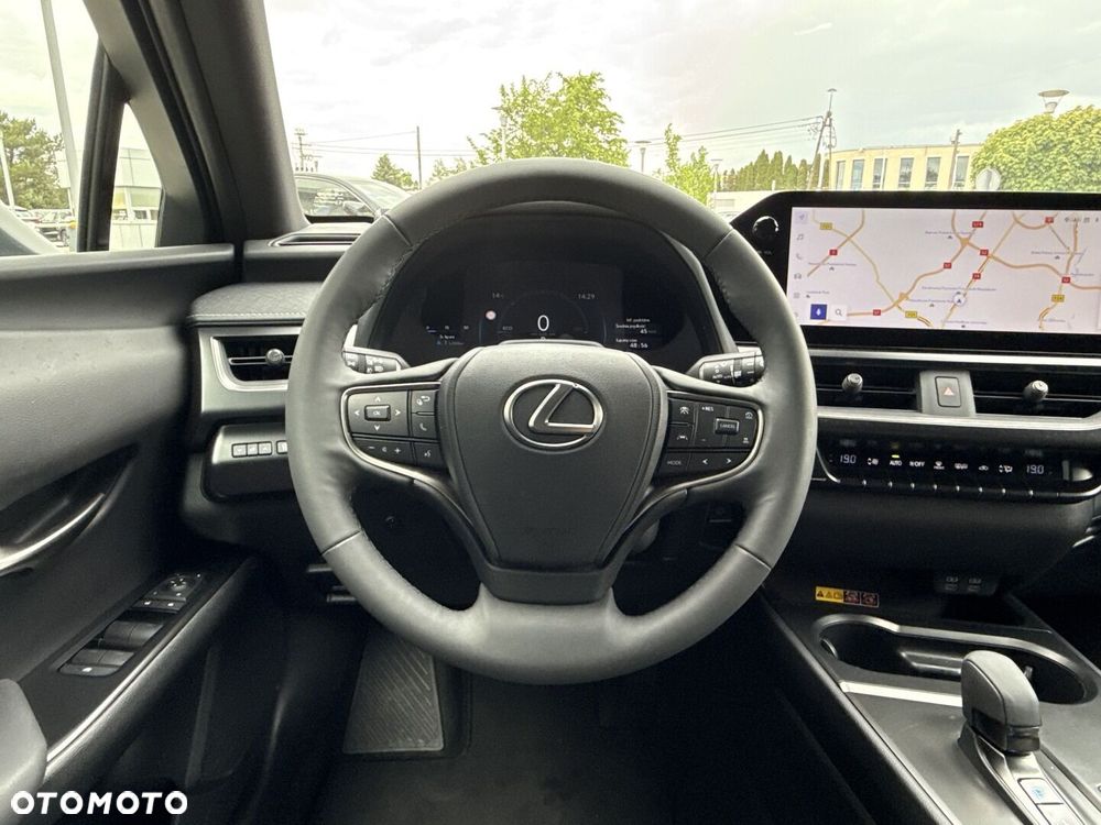 Lexus UX 300h F Sport Design AWD - 12