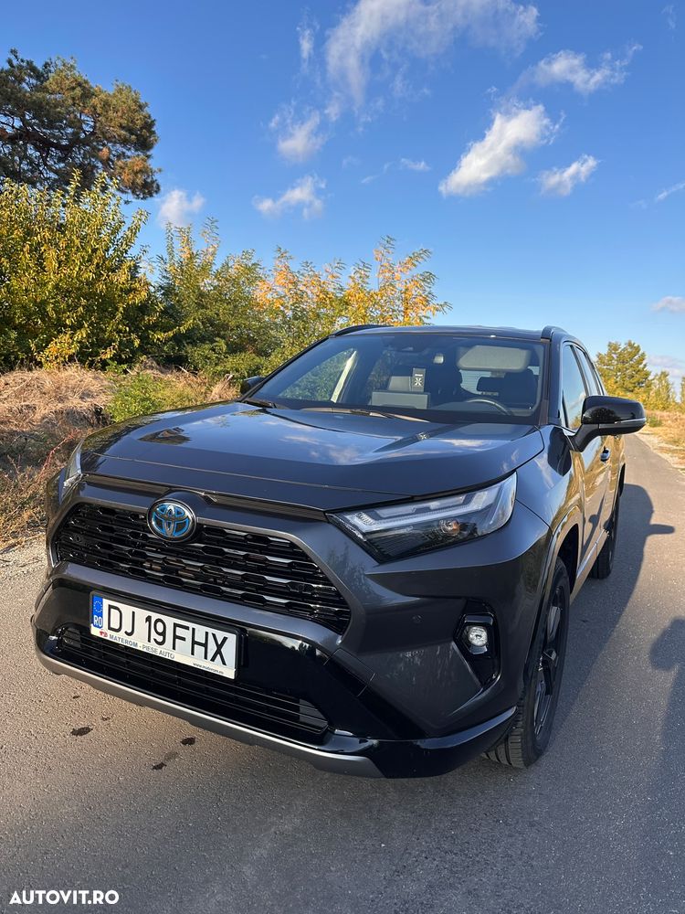 Toyota RAV4 - 1
