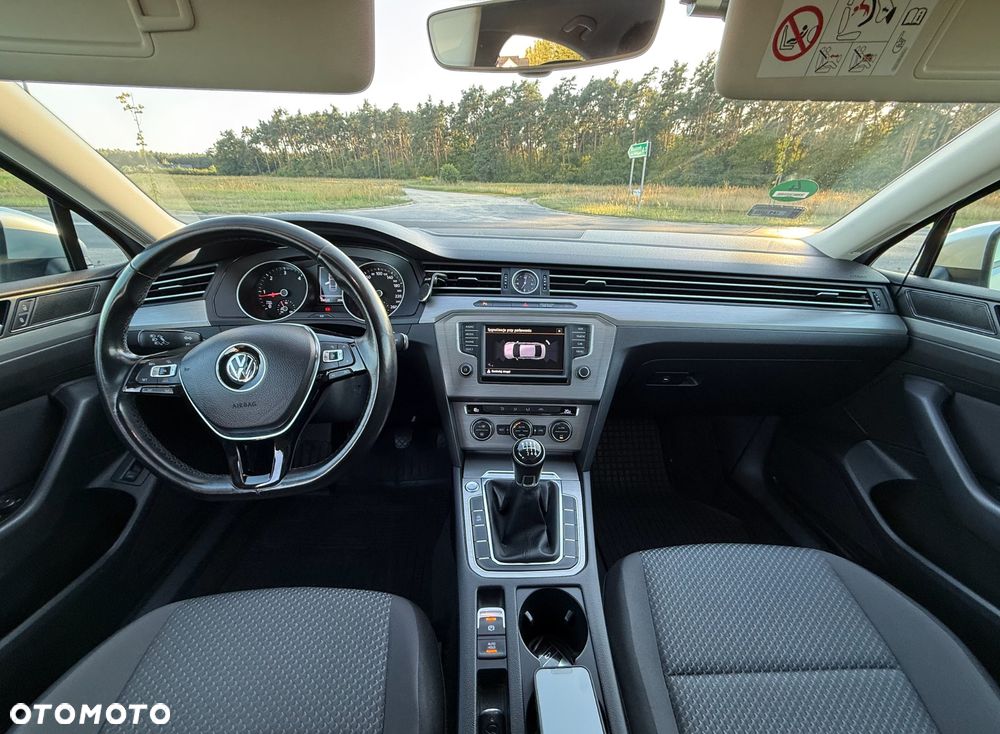 Volkswagen Passat 2.0 TDI BMT Comfortline - 10