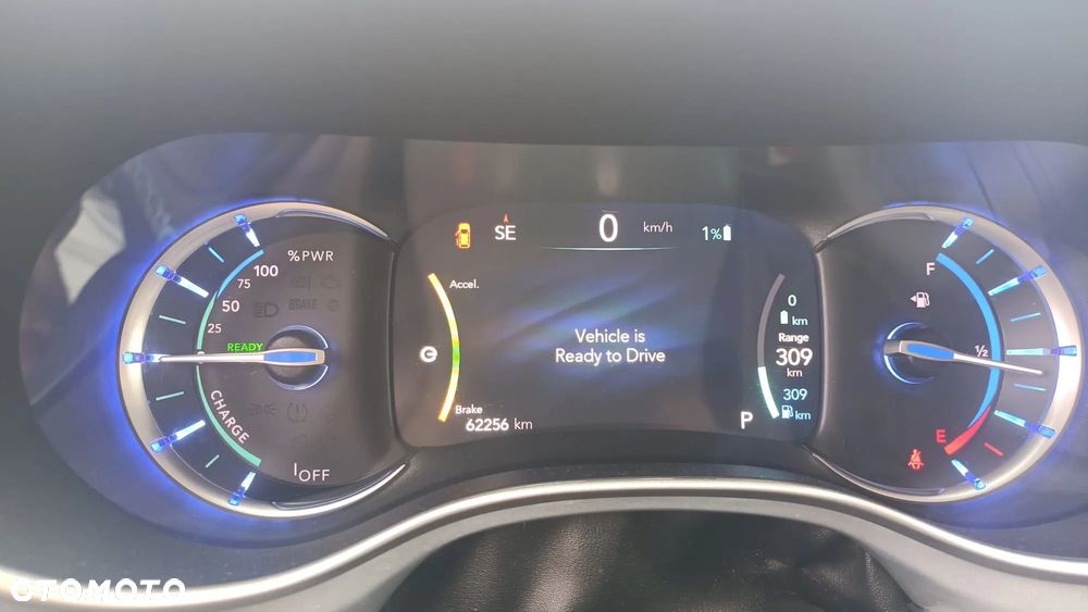 Chrysler Pacifica - 10