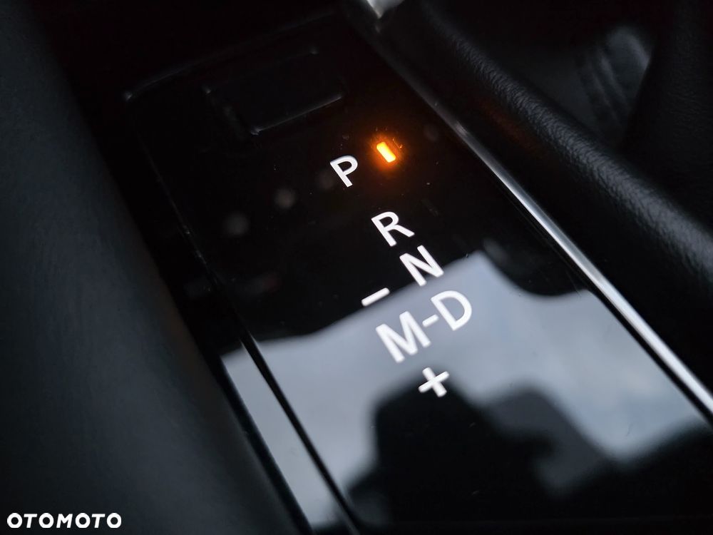 Mazda 3 2.0 mHEV Hikari - 24