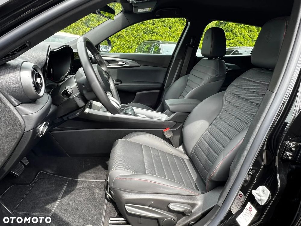 Alfa Romeo Tonale 1.5 T Edizione Speciale - 12