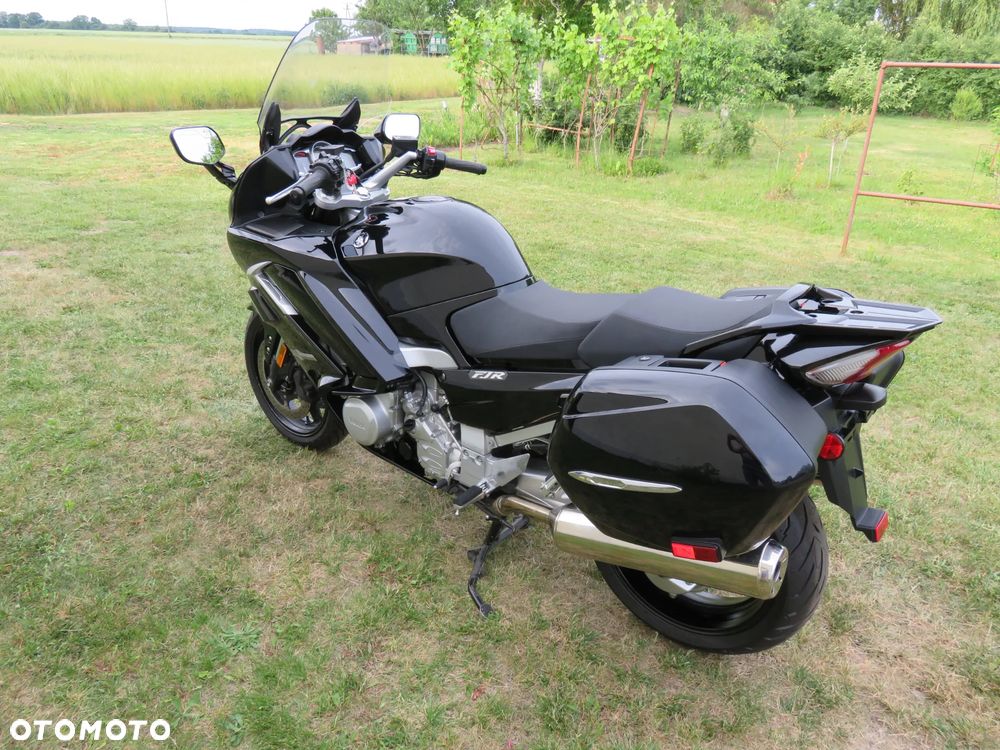 Yamaha FJR - 3