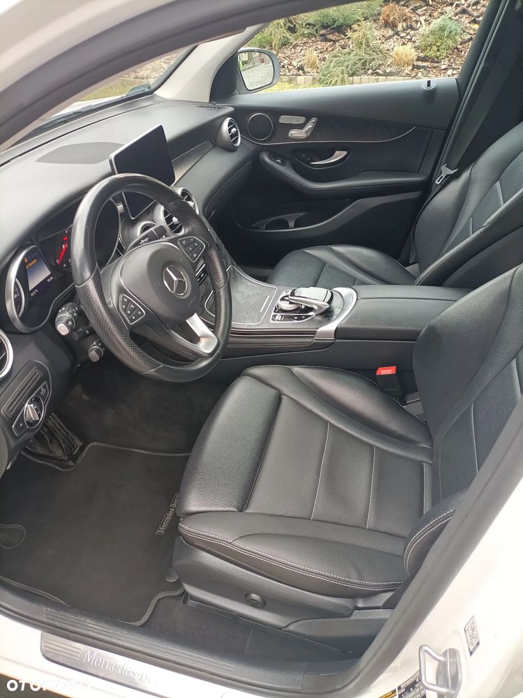 Mercedes-Benz GLC 300 4Matic 9G-TRONIC - 21