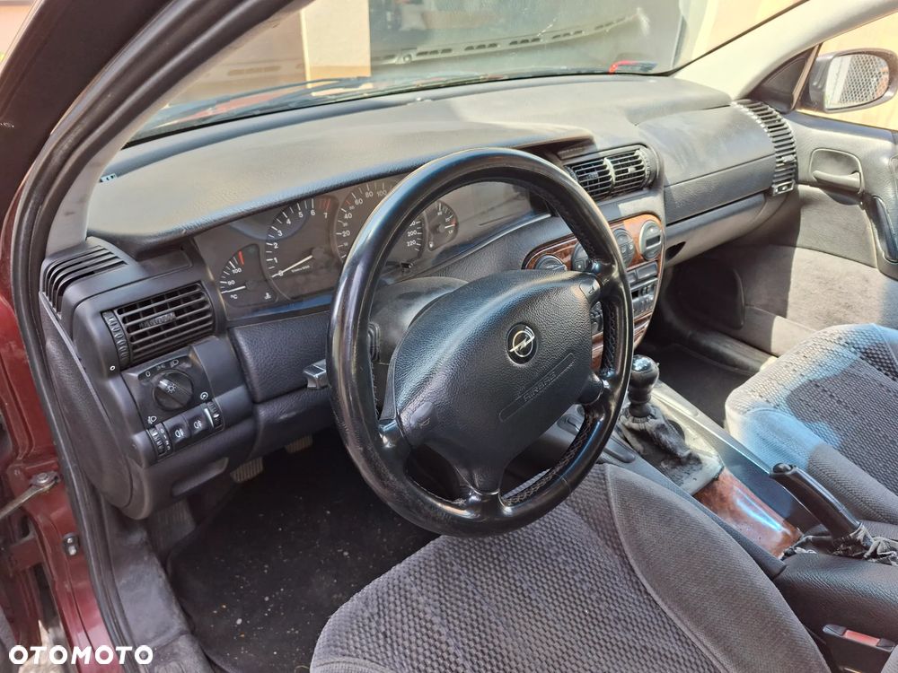 Opel Omega - 6