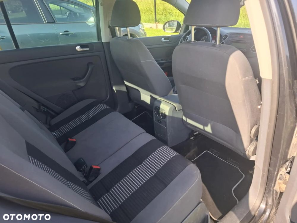 Volkswagen Golf Plus - 4