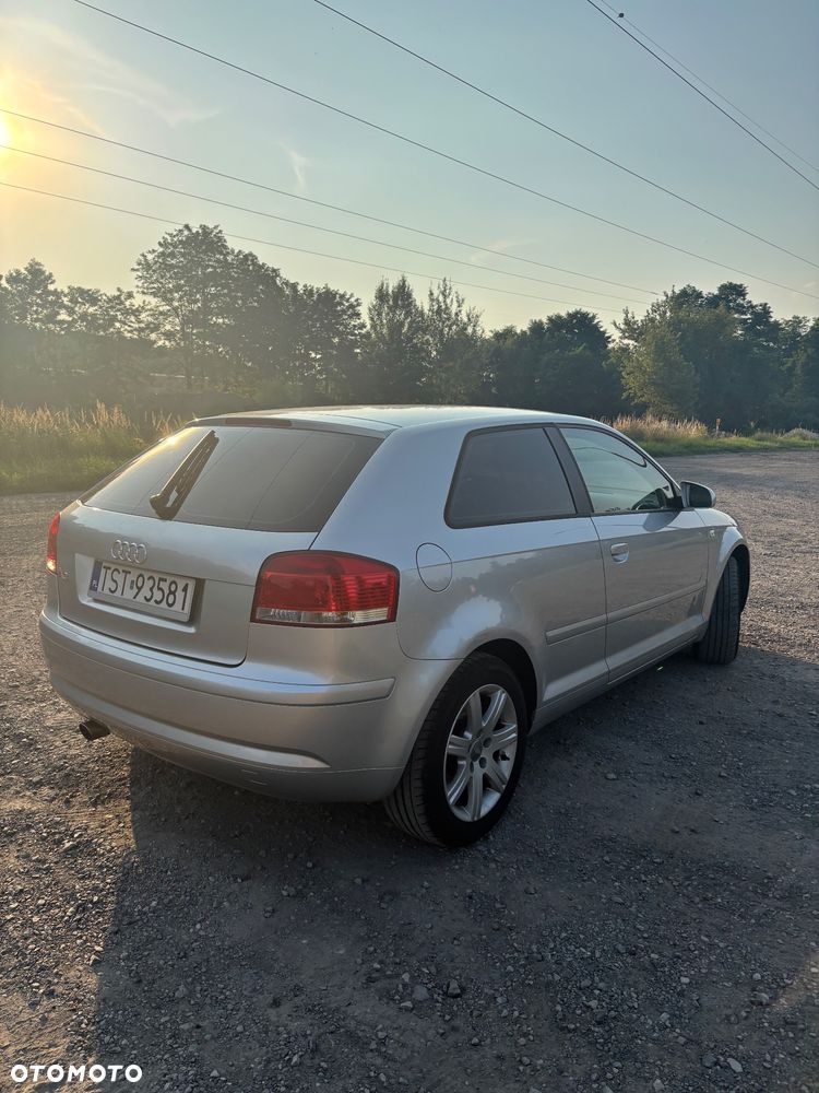 Audi A3 3-drzwiowe 1.6 Ambiente - 4