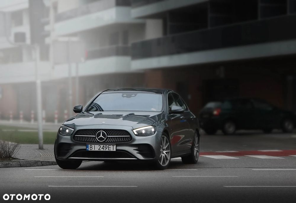 Mercedes-Benz Klasa E 300 Business Edition - 1