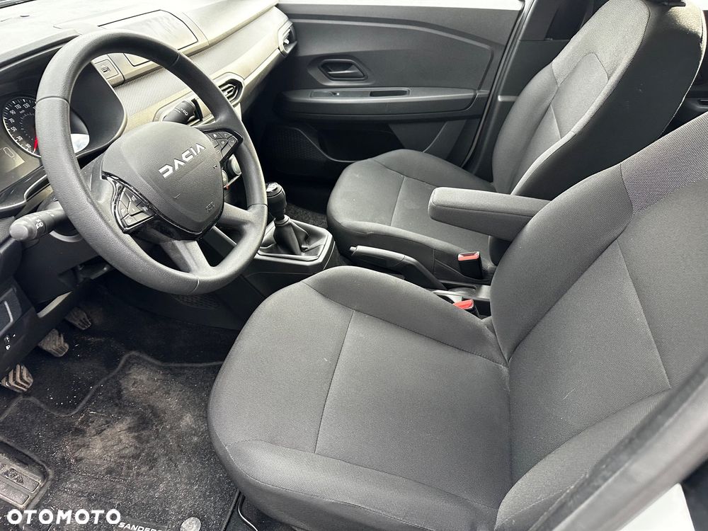 Dacia Sandero - 10