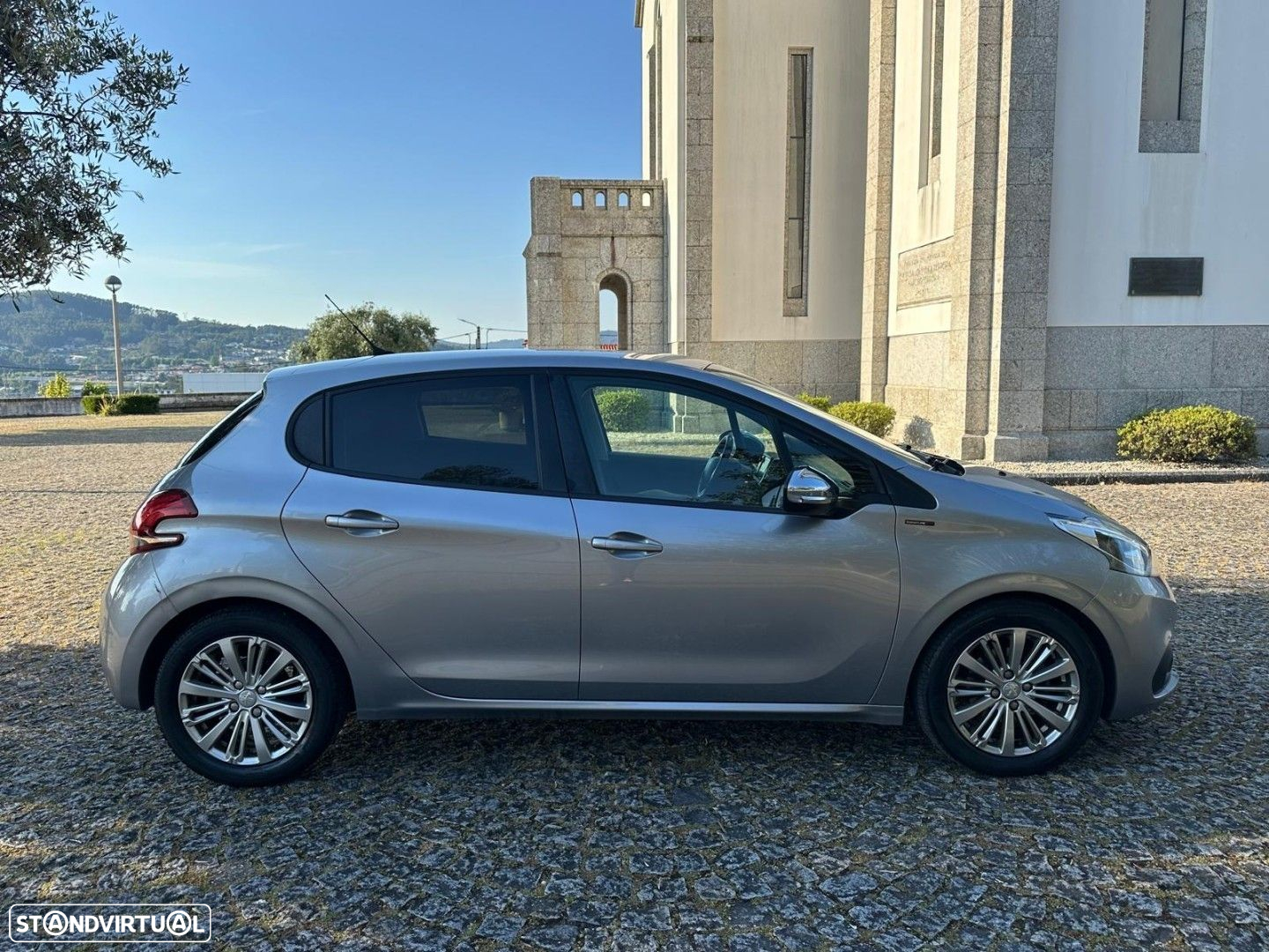 Peugeot 208 1.5 BlueHDi Signature - 22